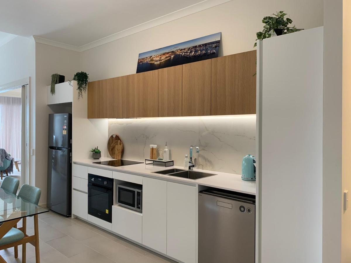 Mariner'S Cove ~ Luxe Waterfront Apartment Mindarie Exterior foto